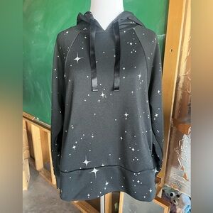 Nike women’s hoodie. Ribbon drawstring. Size M.